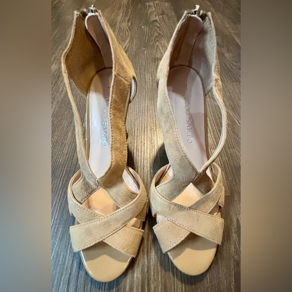 NWOB Franco‎ Sarto Women’s Size 6.5M Sedona Beige Suede Wedge Sandals